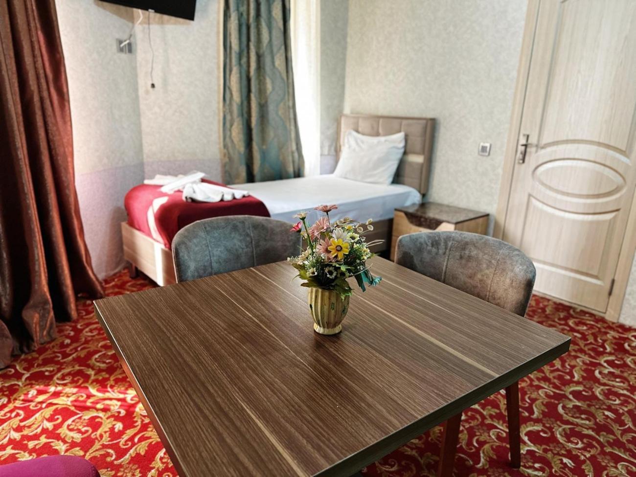 Avi Hotel Baku Kültér fotó