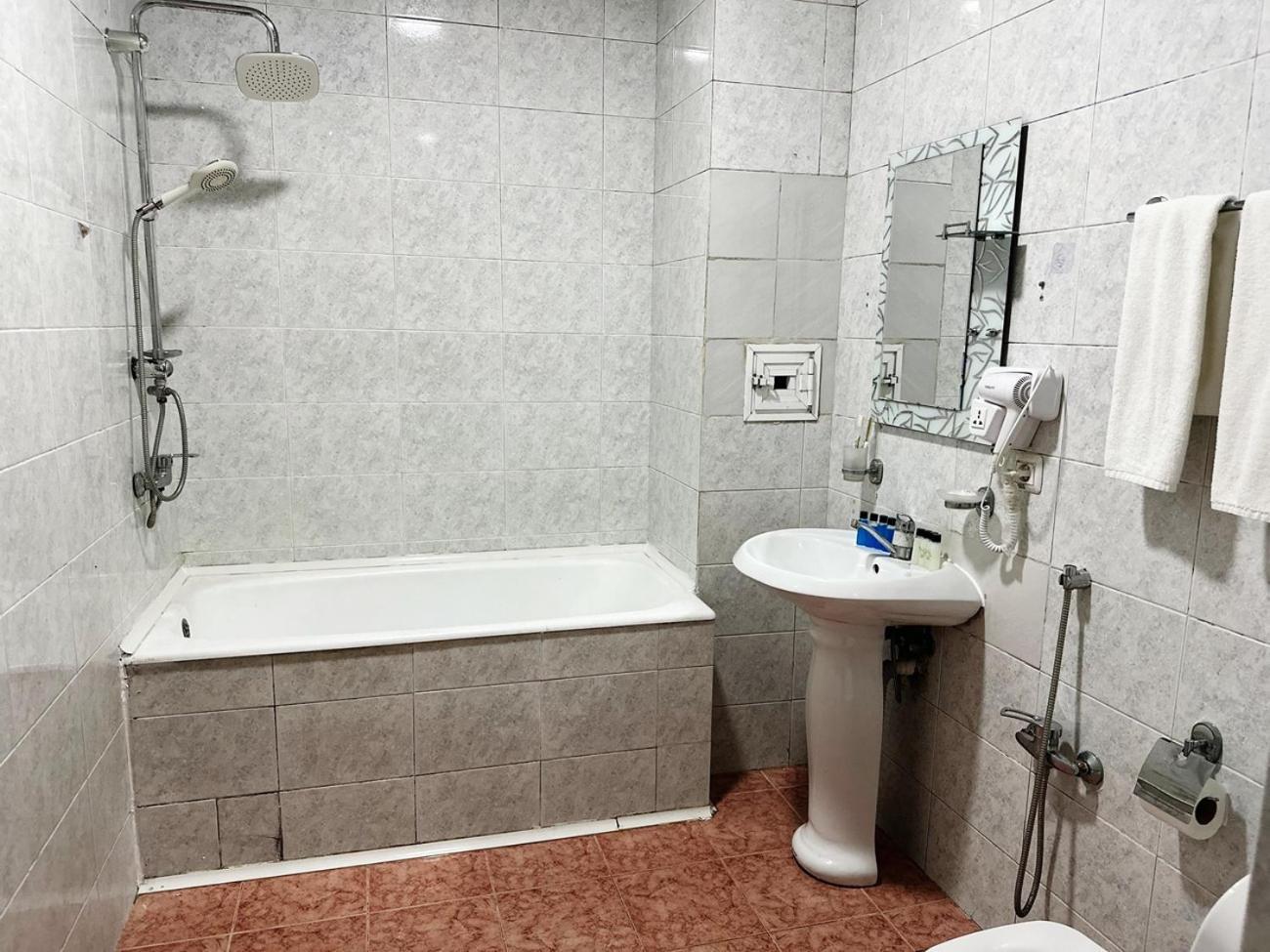 Avi Hotel Baku Kültér fotó