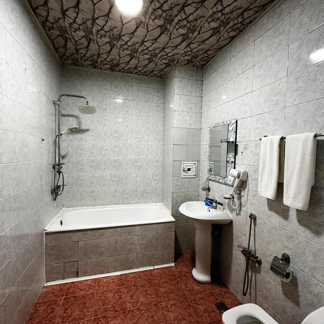 Avi Hotel Baku Kültér fotó