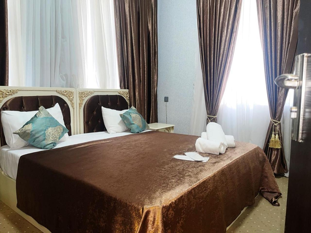Avi Hotel Baku Kültér fotó