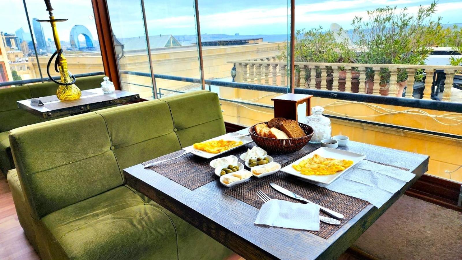 Avi Hotel Baku Kültér fotó